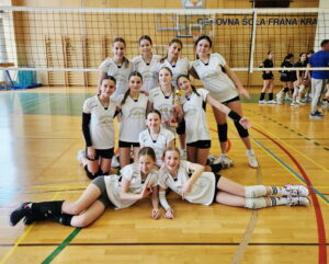 Regijske zmagovalke v odbojki za mlajše učenke_resize Regijske zmagovalke v odbojki za mlajše učenke_resize